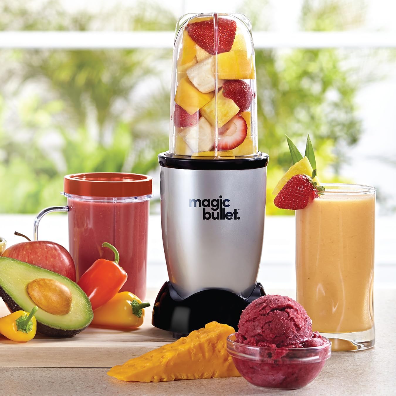 nutribullet magic bullet Blender, Mixer & Food Processor All-in-One - 10pc Kit - 200W - Sleek & Compact Design - Chop, Blend, Grate, Grind, Mix & Whip in Seconds - Easy Lock On & Pulse Feature