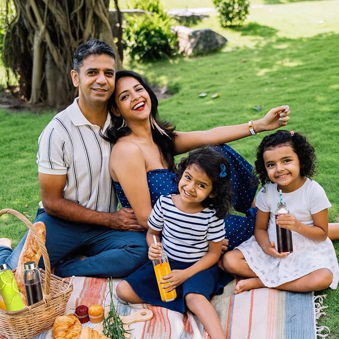 Clear Glass Bottles with Lids 18 oz, Reusable Glass Water Bottles with Stainless Steel Cap for Refrigerator, Juicing, 100% Leak Proof, BPA Free, Juice Bottle Drinking Jar Containers Set of 6