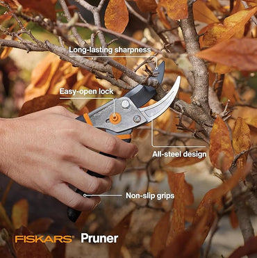Fiskars Bypass Pruning Shears, 5/8-Inch Cut Capacity Garden Clippers, Gardening Scissors with Sharp, Rust Resistant Steel Blade - Cart Shape